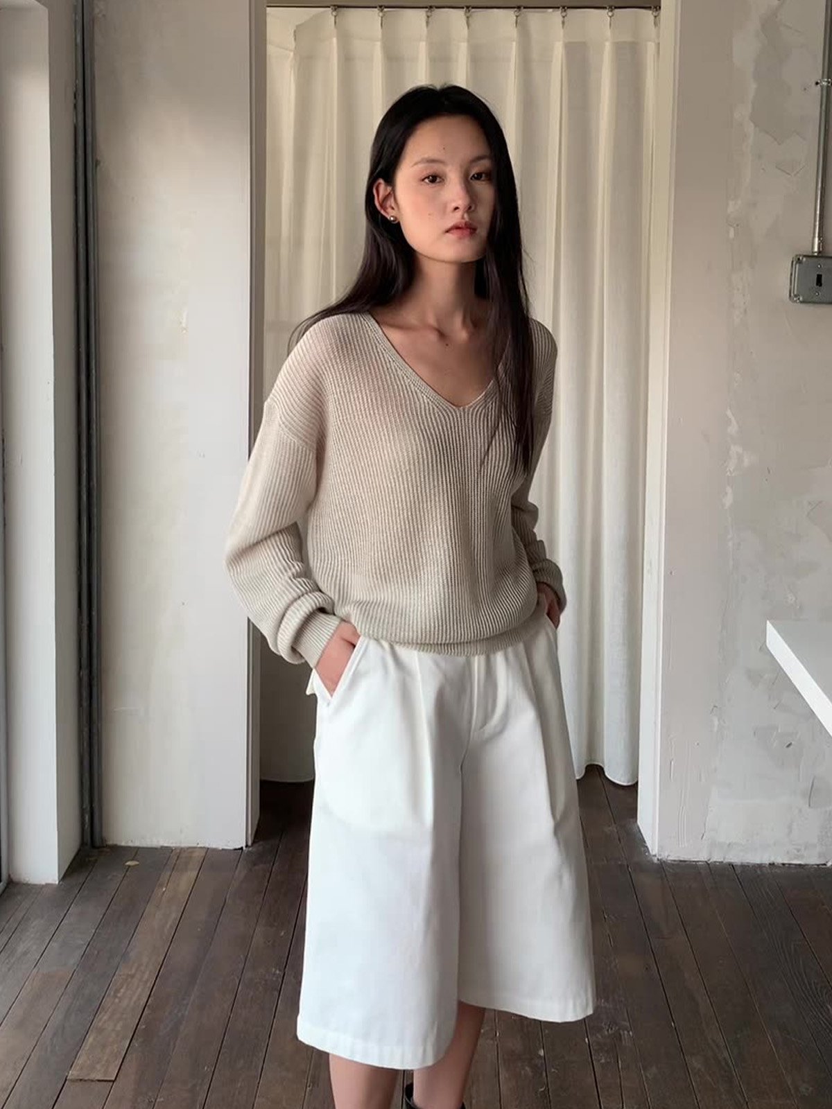 Linen and Viscose Deep V-neck Knitwear 24413 - 图片 4