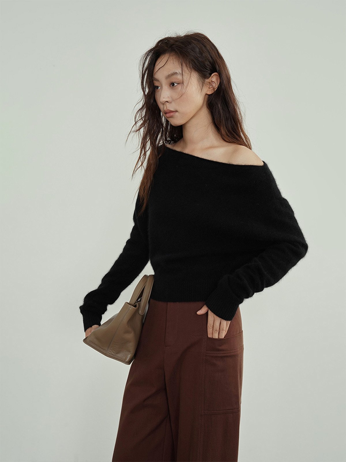 40% Raccoon 30% Wool Off-the-shoulder short casual sweater L4215231055 - 图片 3