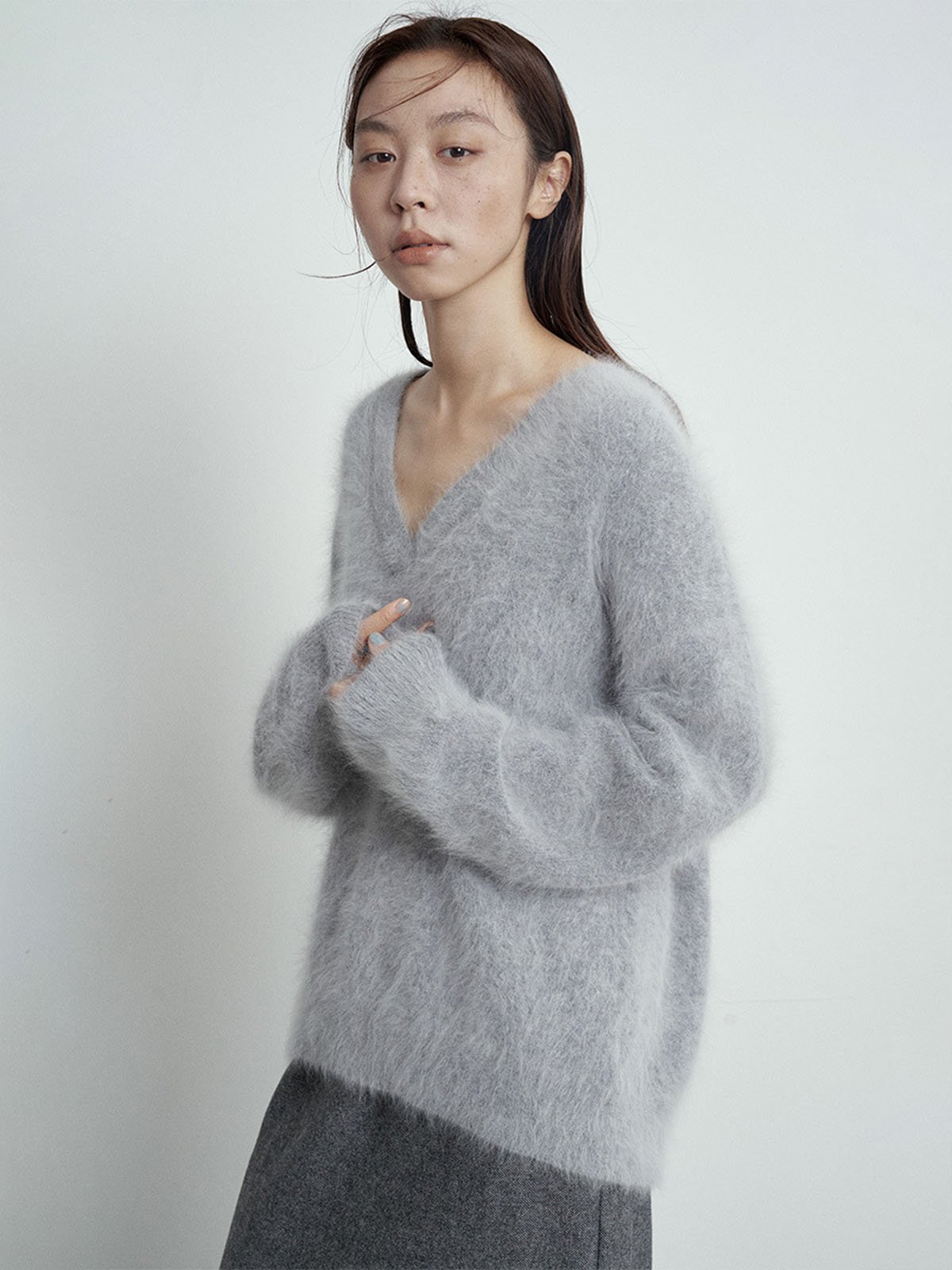 45% Imitation Cashmere Deep V-neck Sweater in Winter L4215241143 - 图片 7