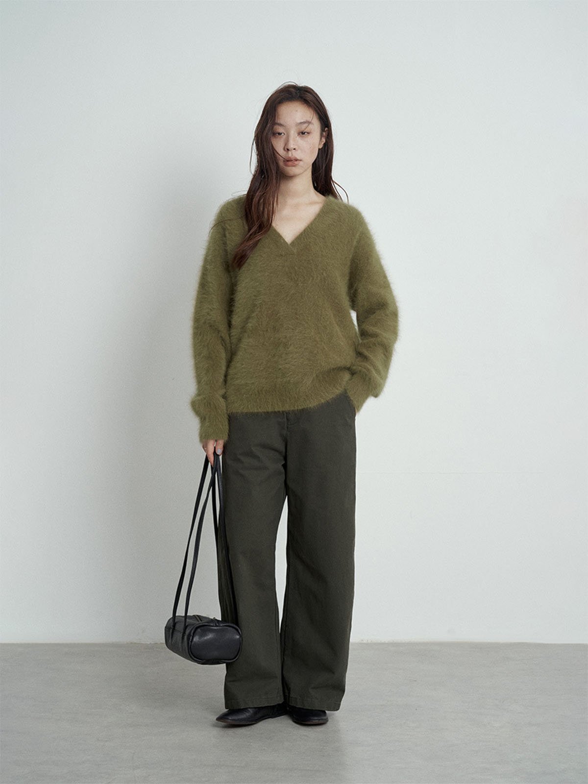 45% Imitation Cashmere Deep V-neck Sweater in Winter L4215241143