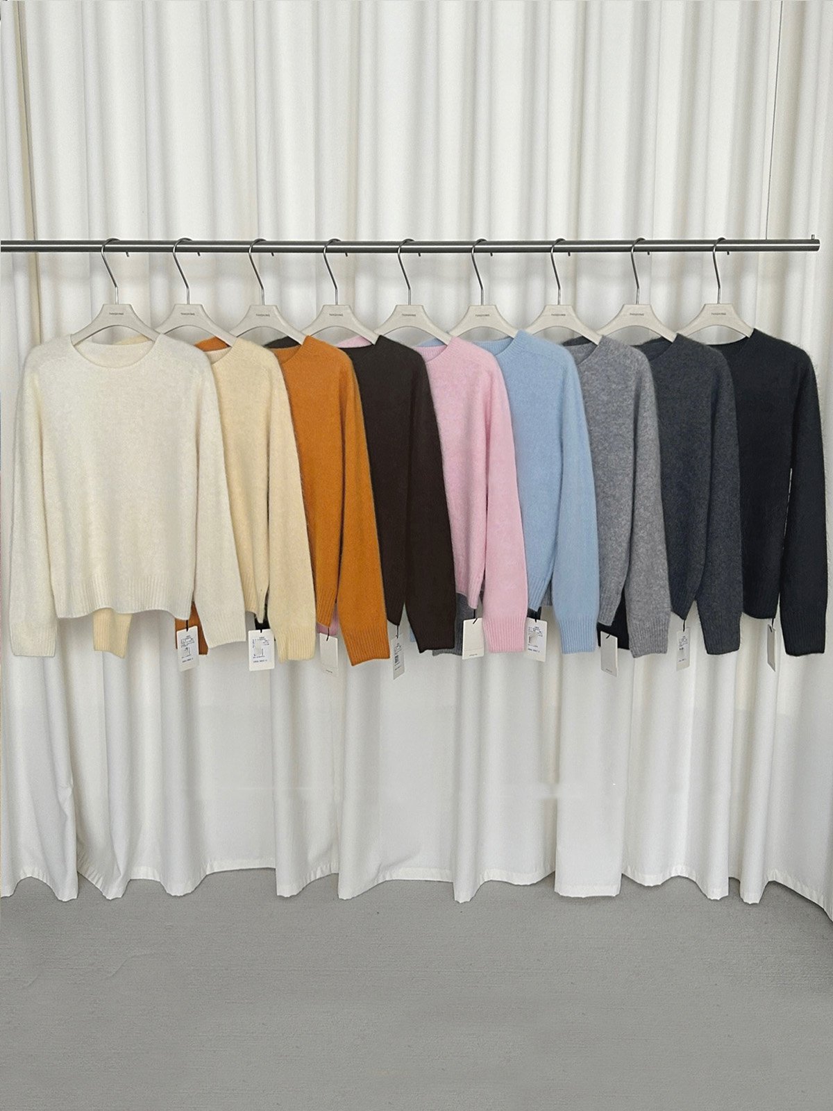 O-neck knitwear with 95% Wool and 5% Cashmere 25701