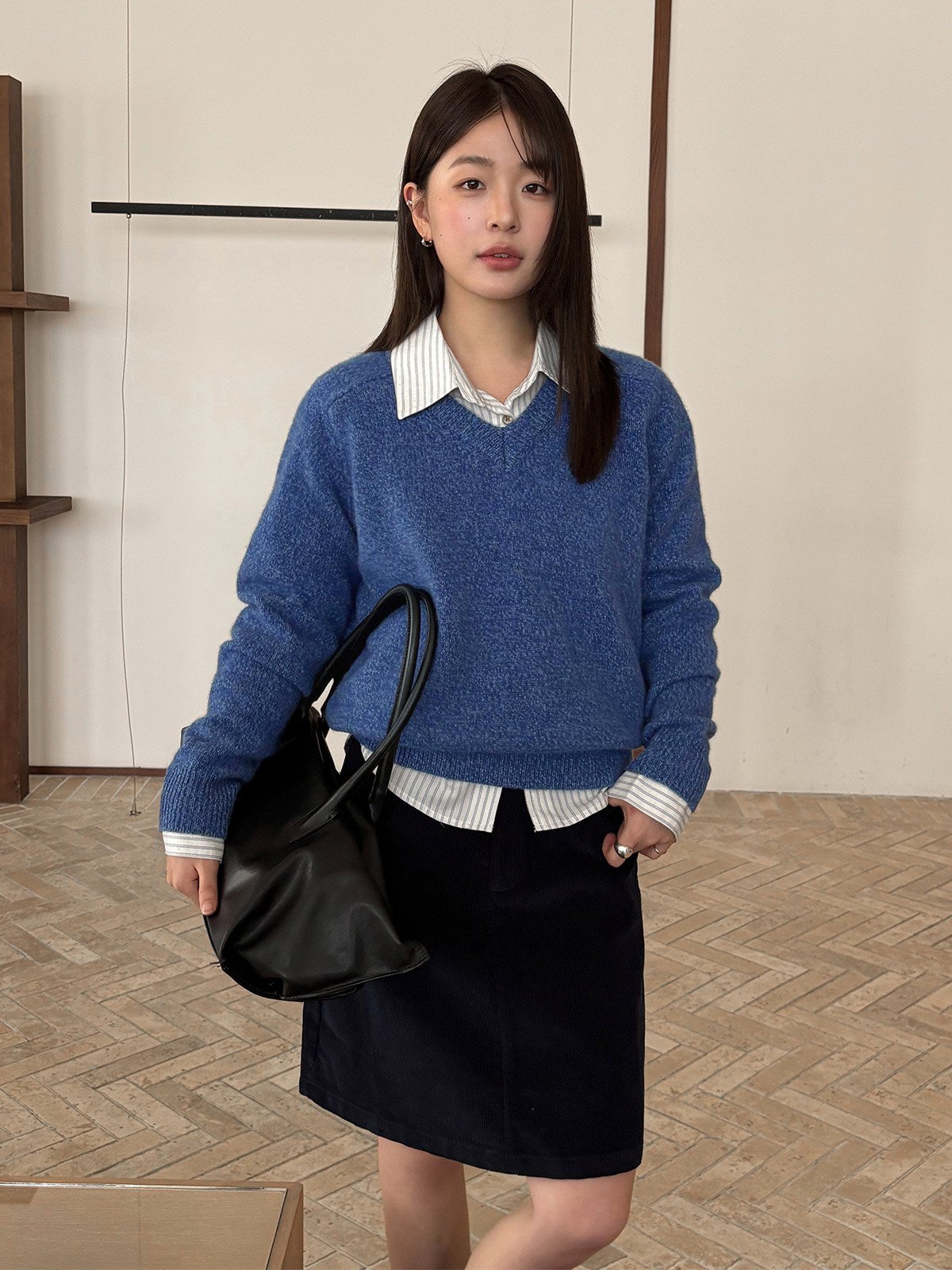 100% Wool V-neck Pullover Sweater 25910