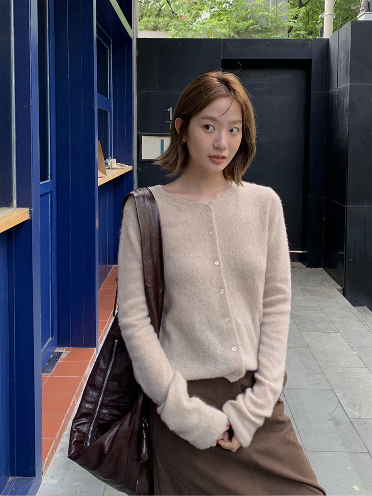 75%Cashmere and 25%Silk Crew-neck Cardigans 52357U